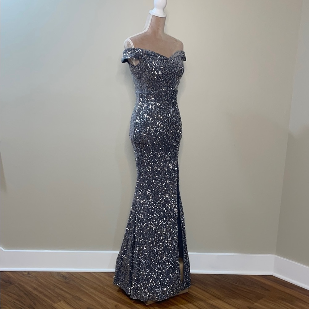 Faeriesty Gray Sequin Embellished Off-Shoulder Women’s Gown Size XS NWT - Picture 6 of 14